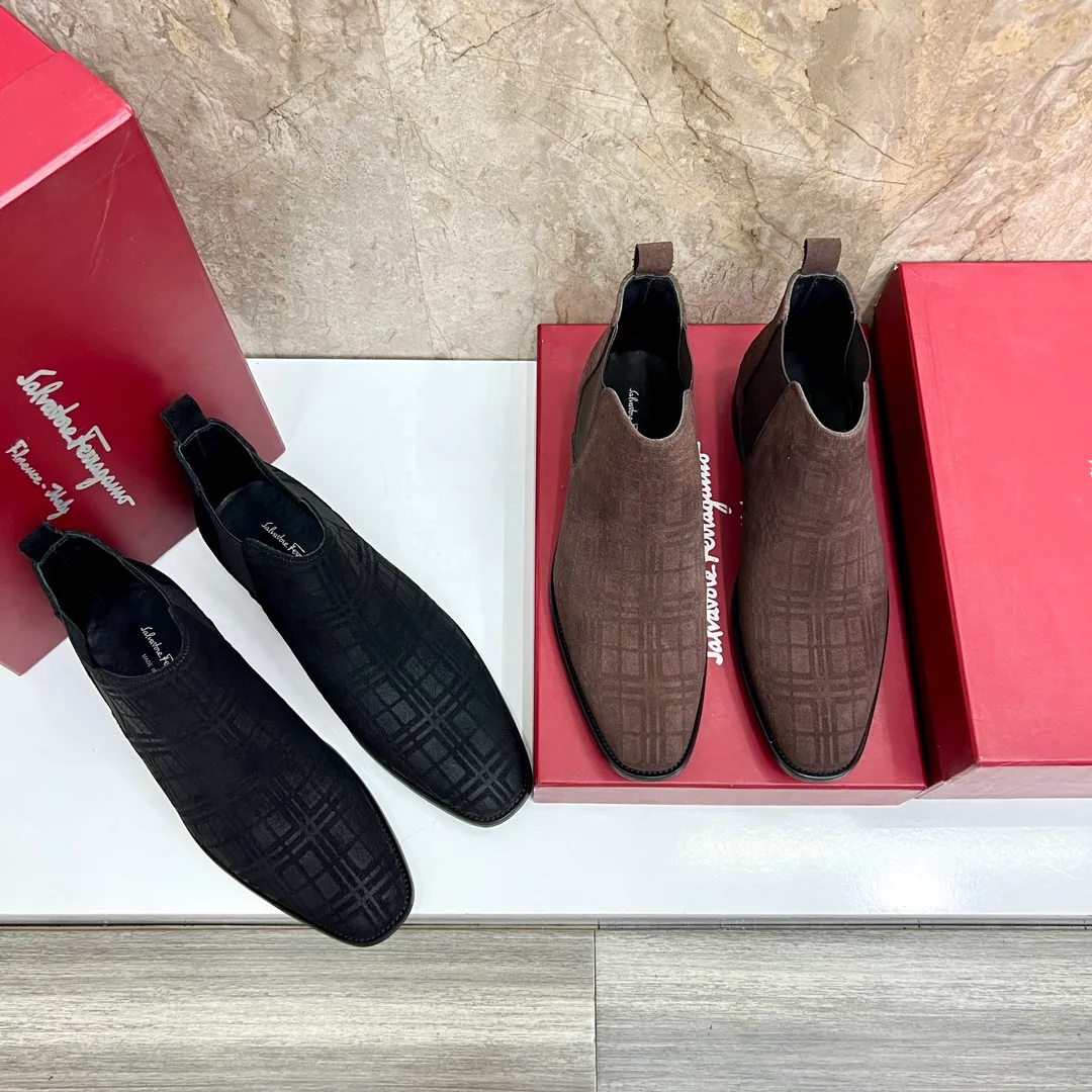 Original order quality: Men's shoes 💰700 Brand: Ferragamo (Ferragamo) One size larger: Men's size 38-44 (45 customized) Grade: Same style as the official website High-end men's shoes Material: Original cowhide, cowhide lining, original outsole Style category: Chelsea men's boots Fashion trend Color: Actual picture
